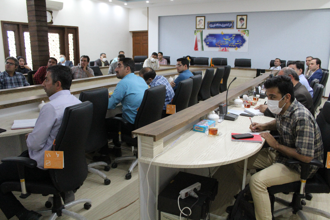برگزاری کارگاه آموزشی آینده انرژی و صنعت در برق منطقه ای یزد