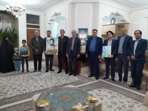 دیدار مشاور وزیر نیرو در امور ایثارگران با خانواده شهید صنعت برق یزد